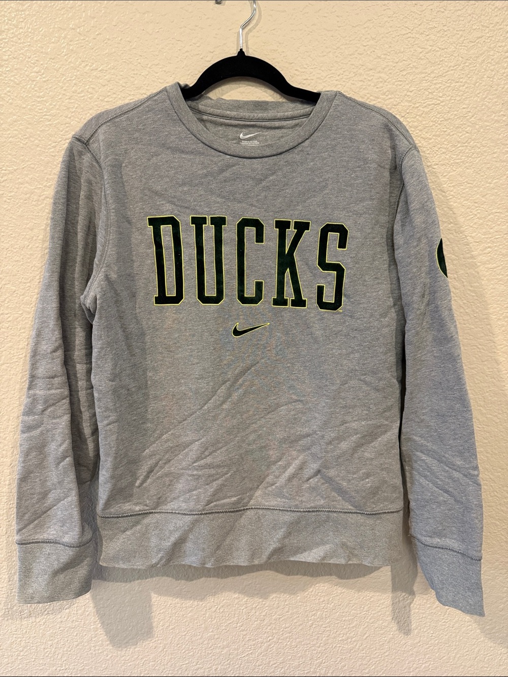 Nike Gray Sweatshirt with Green and Yellow DUCKS Logo